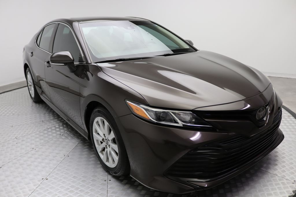 Thumbnail: 2018 Toyota Camry - 6