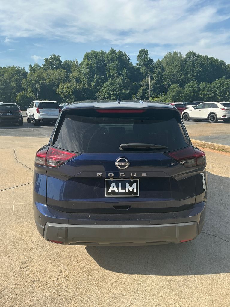 Used 2025 Blue Nissan SV image 4