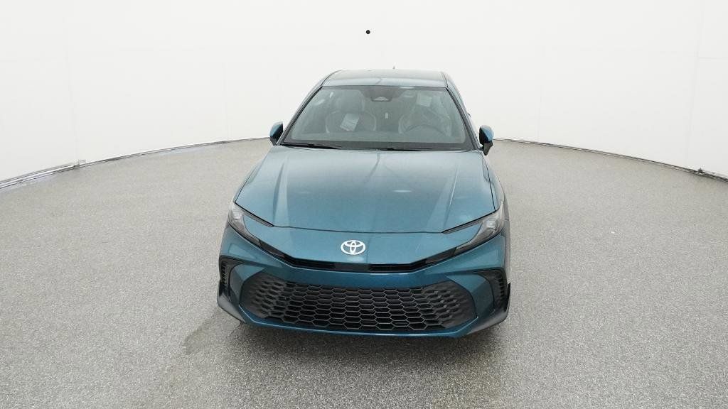 2025 Toyota Camry SE 12