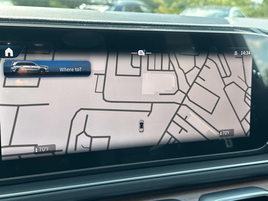 Thumbnail: 2025 Mercedes-Benz GLS - 10