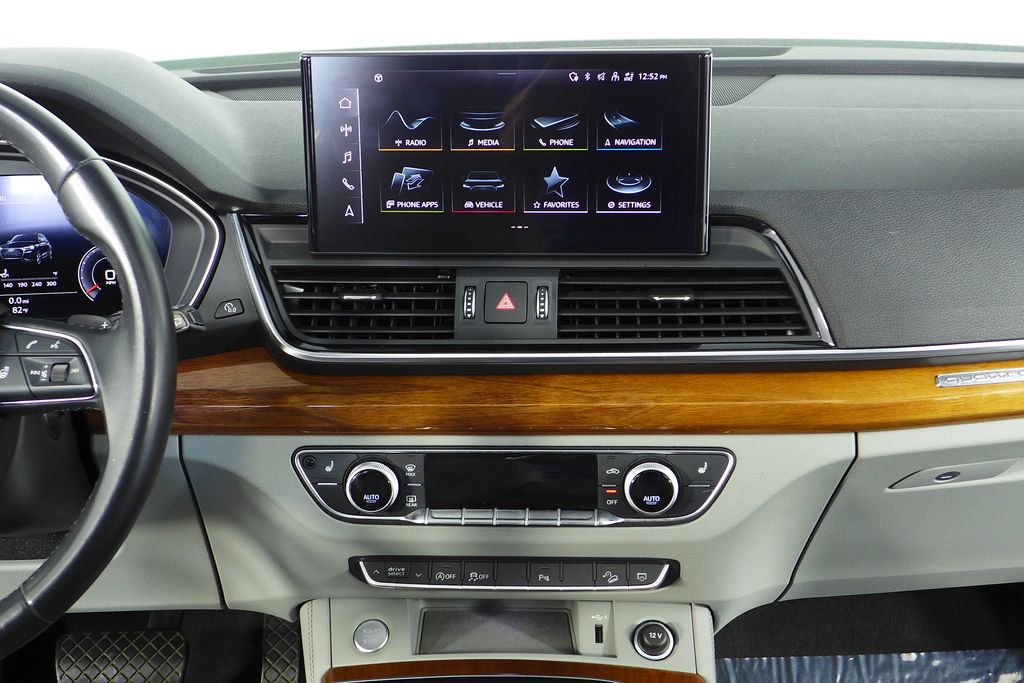 Thumbnail: 2022 Audi Q5 - 26