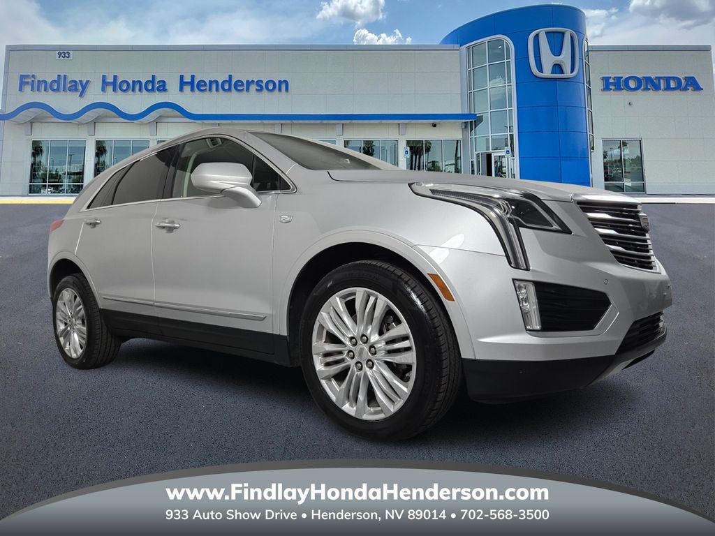 Radiant Silver Metallic 2019 Cadillac XT5 Premium Luxury FWD SUV / Crossover Front-Wheel Drive 8-Speed Automatic