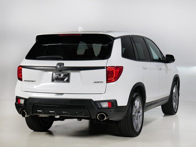 Used 2023 White Honda EX-L image 2