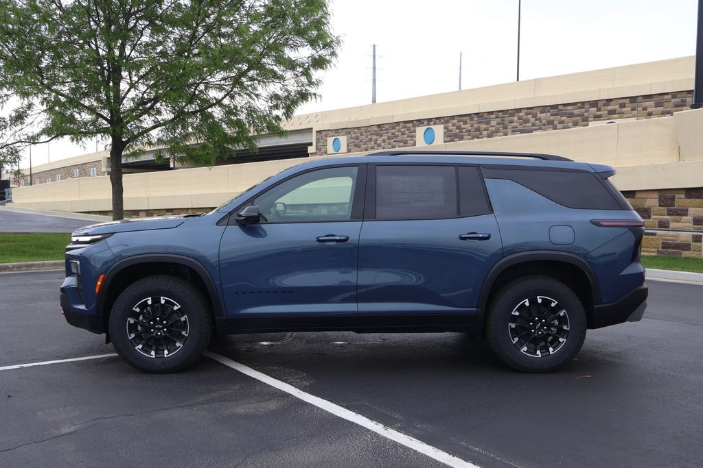 Thumbnail: 2026 Chevrolet Traverse - 4