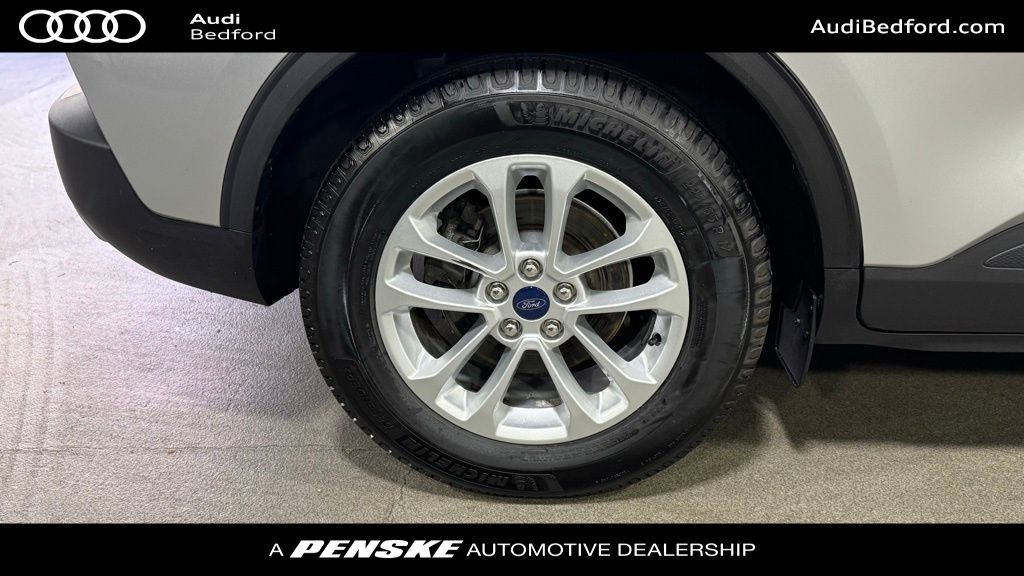 Thumbnail: 2020 Ford Escape - 8