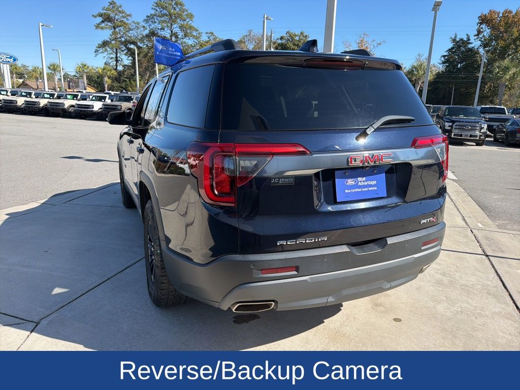 2022 GMC Acadia AWD AT4