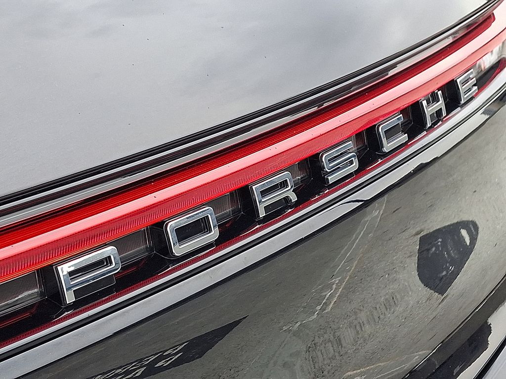 Thumbnail: 2026 Porsche Macan - 28