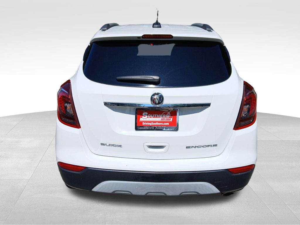 Used 2018 White Buick Preferred image 4