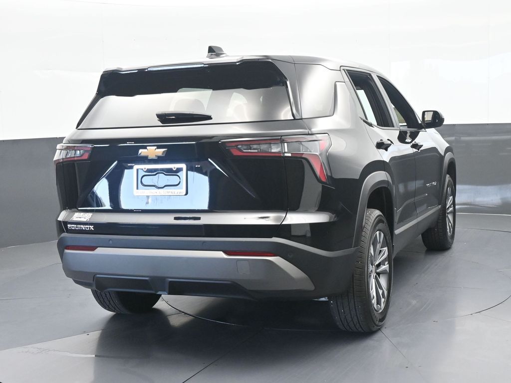 Used 2026 Mosaic Black Metallic Chevrolet LT image 5