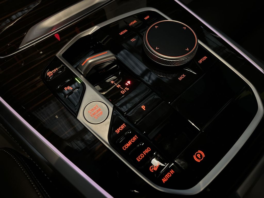 Thumbnail: 2026 BMW X5 - 20