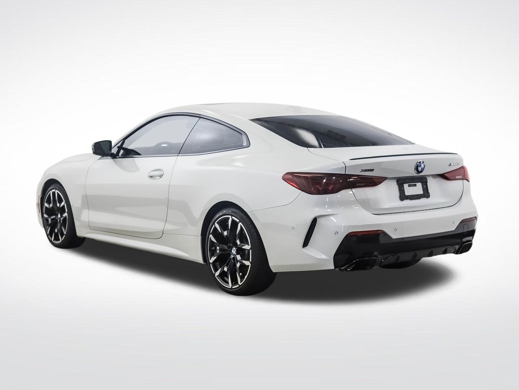 Thumbnail: 2025 BMW 4 Series - 3