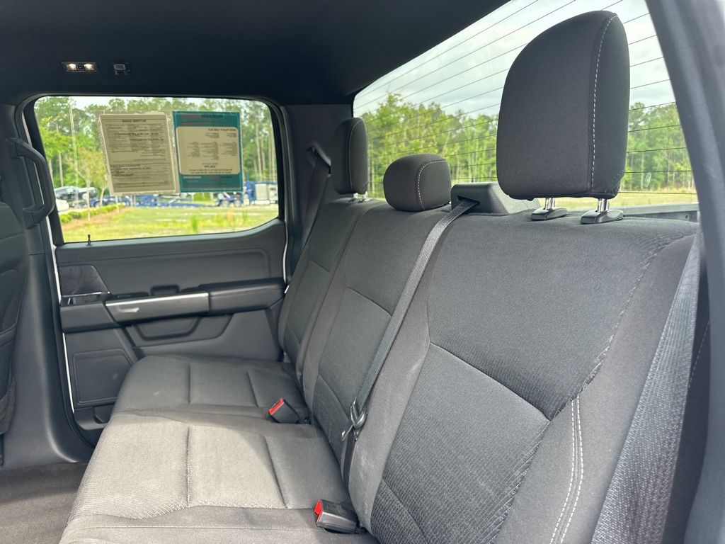 2023 Oxford White Ford F-150 XLT RWD Truck