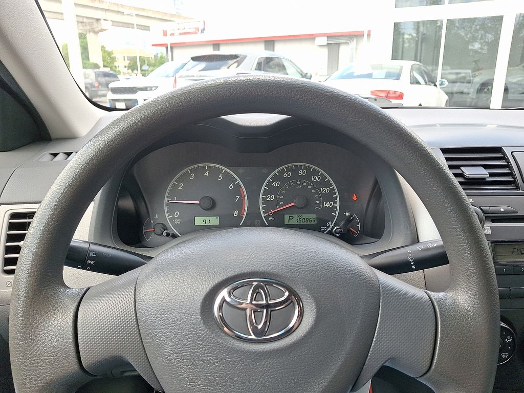Thumbnail: 2010 Toyota Corolla - 18