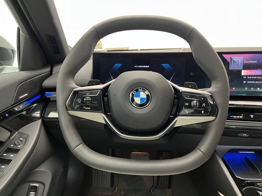 Thumbnail: 2025 BMW 5 Series - 16