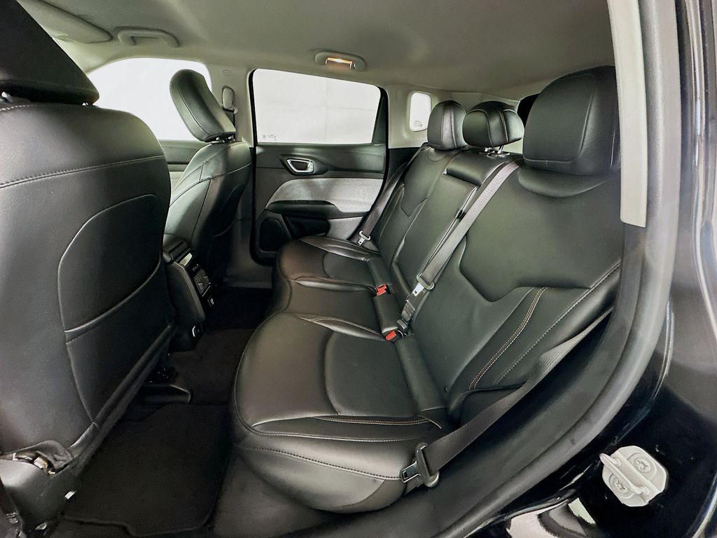 Thumbnail: 2022 Jeep Compass - 23