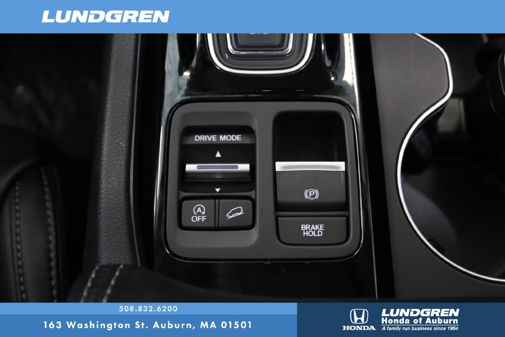 Used 2025 Honda Pilot SUV