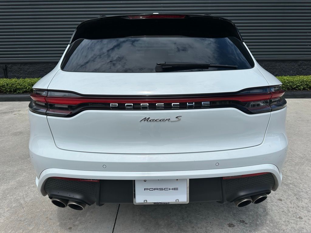 Thumbnail: 2023 Porsche Macan - 12