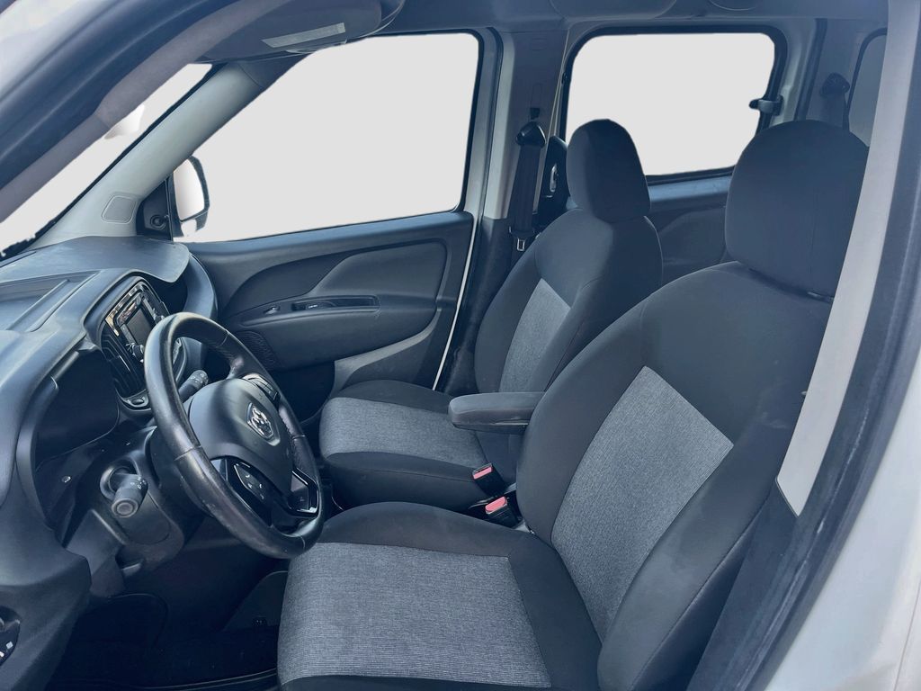 Used 2022 White Ram Base image 20