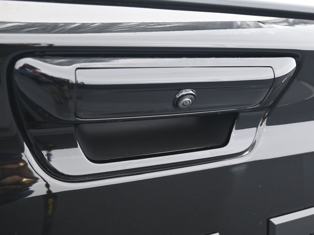 New 2026 Diamond Black Crystal Pearlcoat Ram Limited image 28