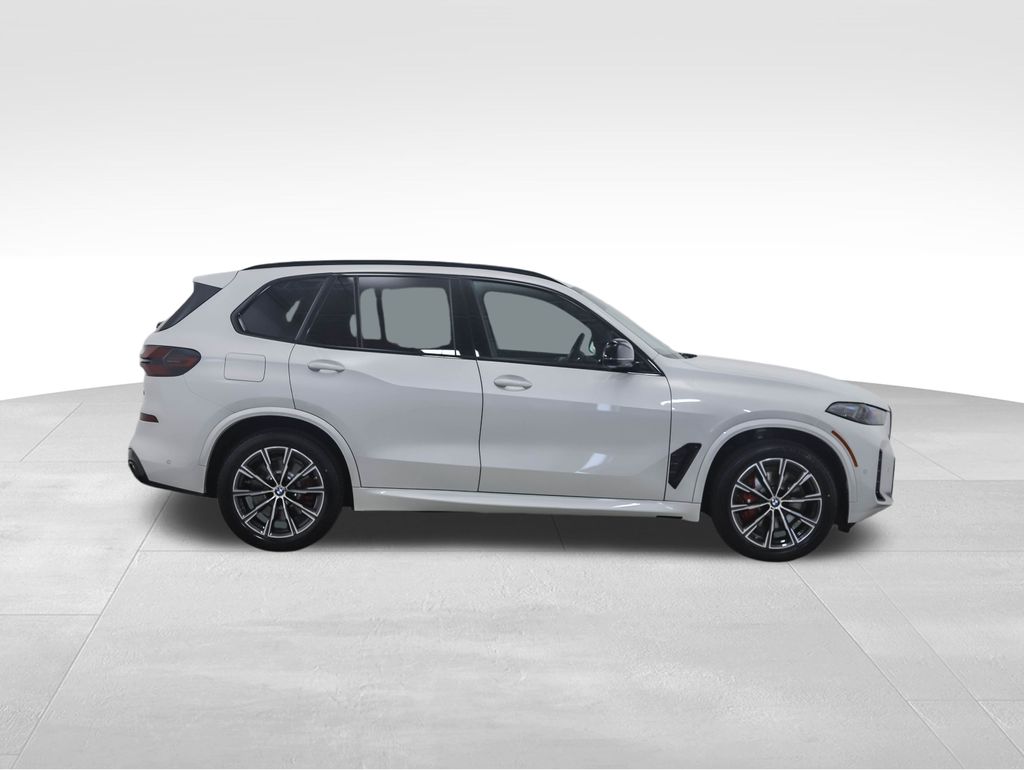 2025 BMW X5 M60i 6