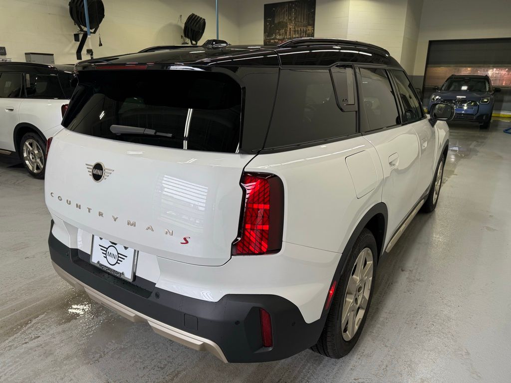 2025 MINI Cooper Countryman Base 8
