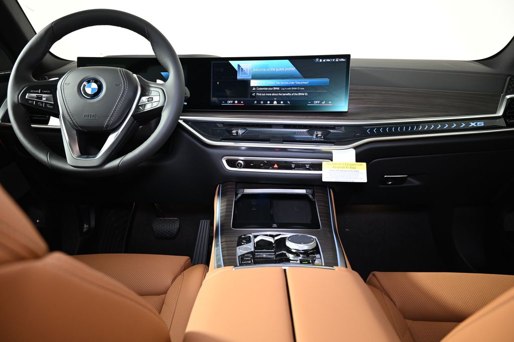 2025 BMW X5 xDrive50e 16