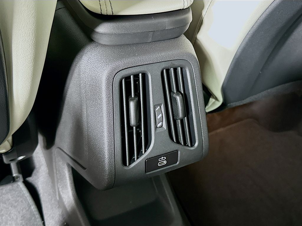 Thumbnail: 2026 BMW X1 - 18