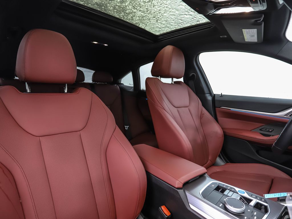 Thumbnail: 2025 BMW i4 - 32