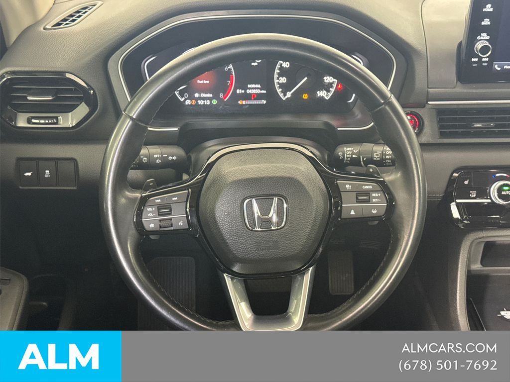 Used 2025 Gray Honda EX-L image 26