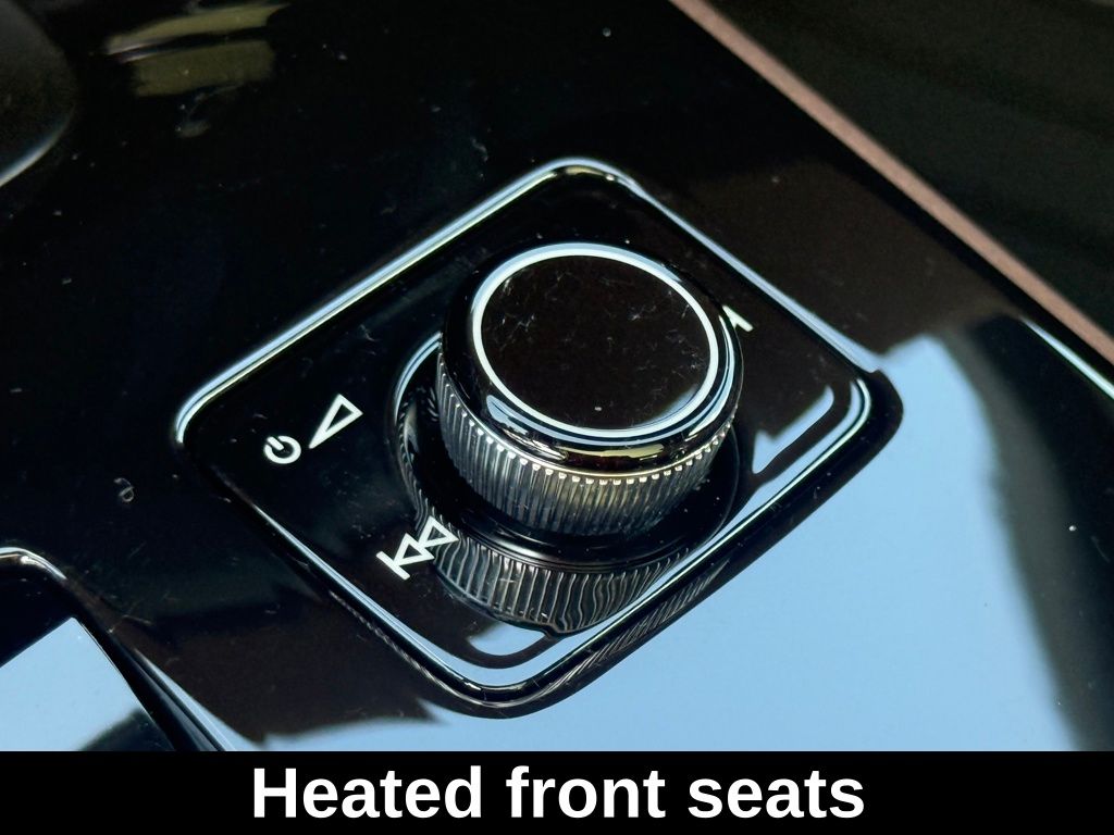 New 2025 White Audi 2.0T Premium image 28