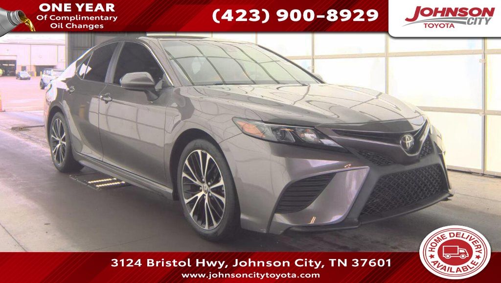 2020 Toyota Camry SE FWD