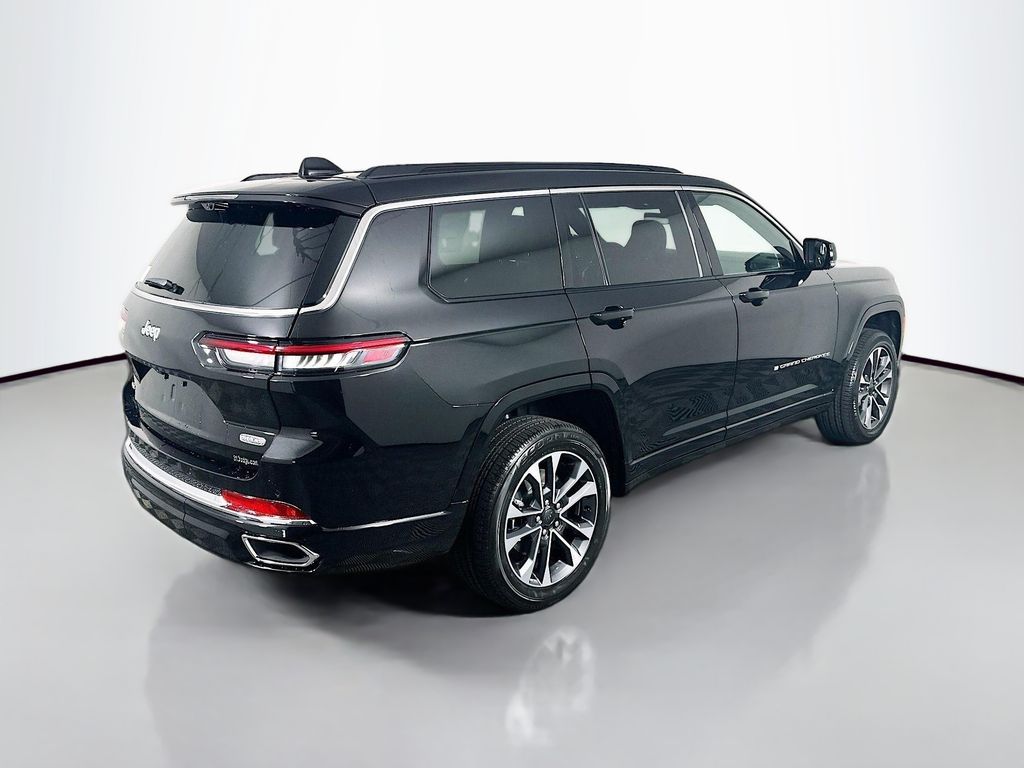 New 2025 Black Jeep Overland image 7