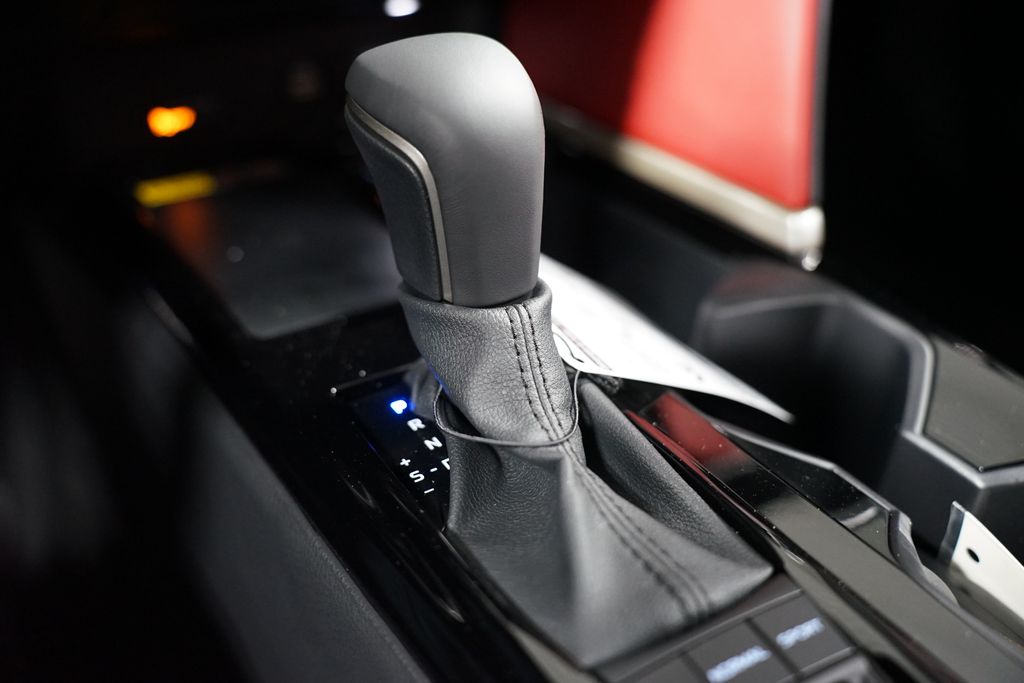 2025 Toyota Camry XSE 24