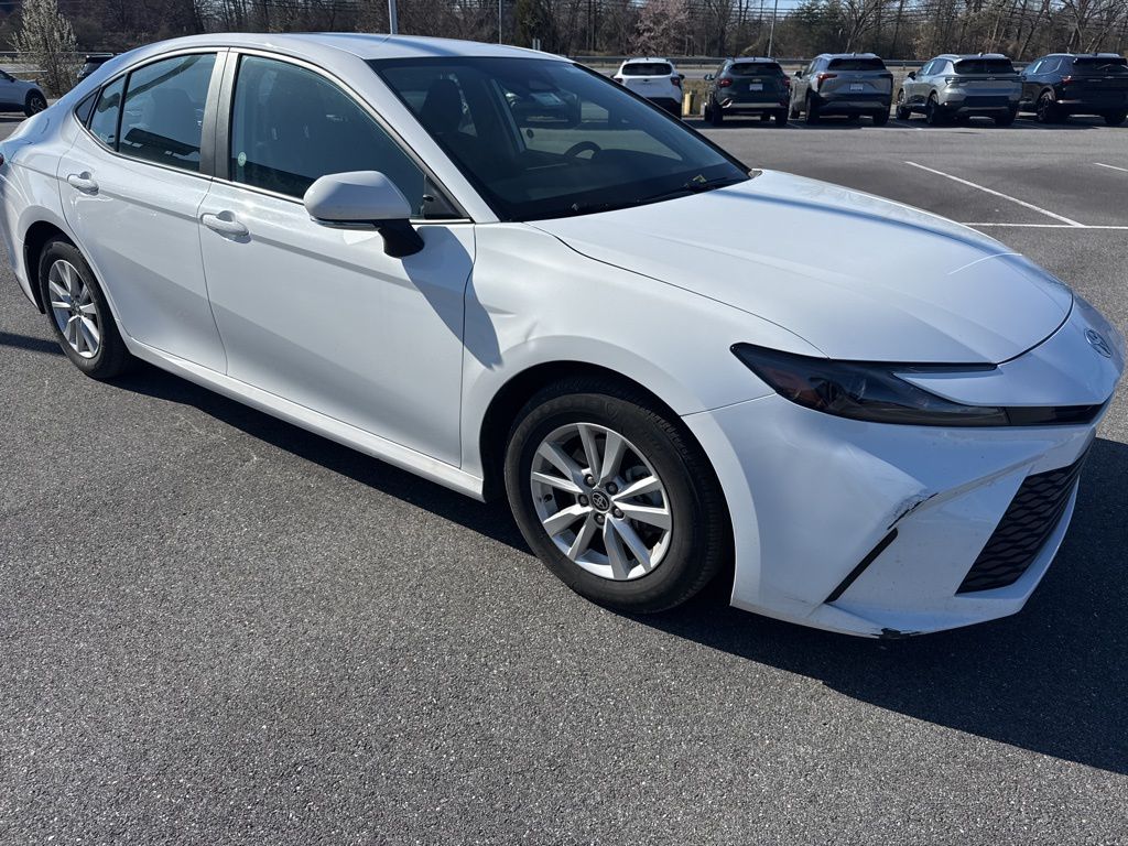 2025 Toyota Camry LE FWD