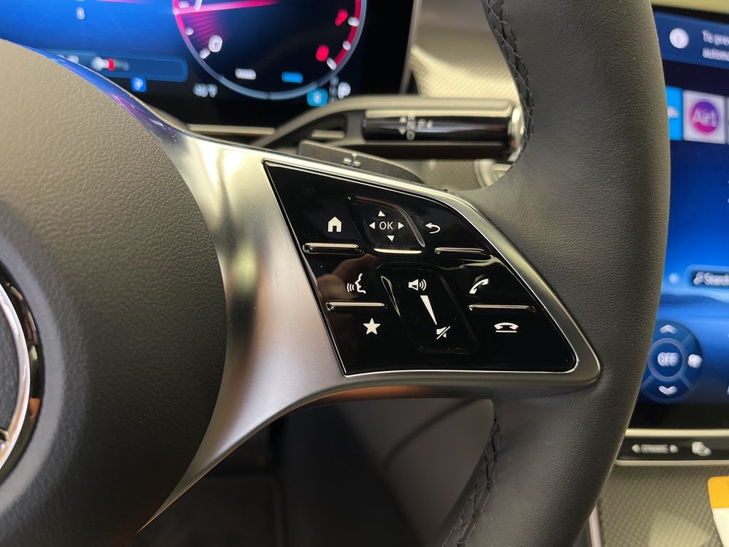 Thumbnail: 2026 Mercedes-Benz GLC - 16