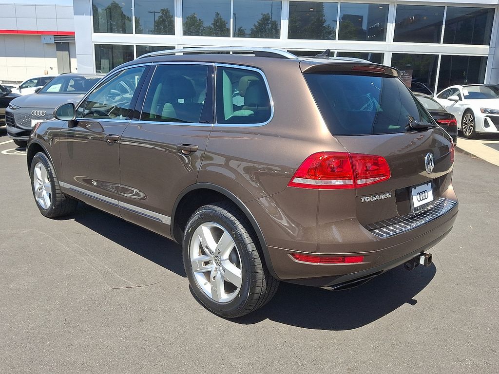 2011 Volkswagen Touareg VR6 Lux 6