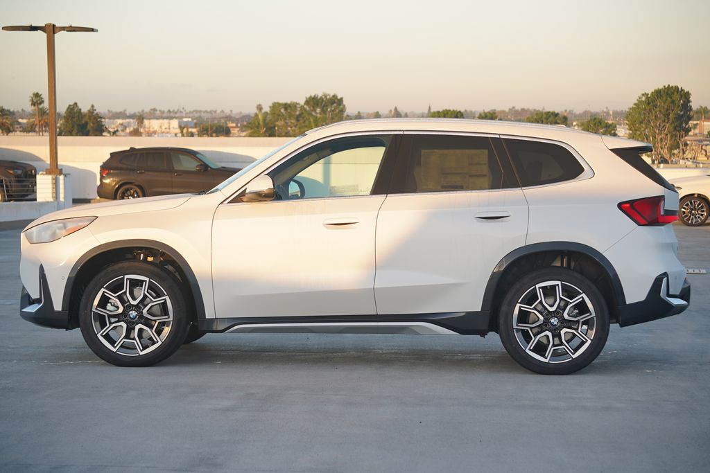 Thumbnail: 2026 BMW X1 - 4