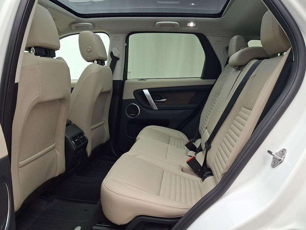 Thumbnail: 2023 Land Rover Discovery Sport - 10