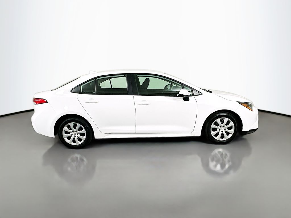 Thumbnail: 2024 Toyota Corolla - 4