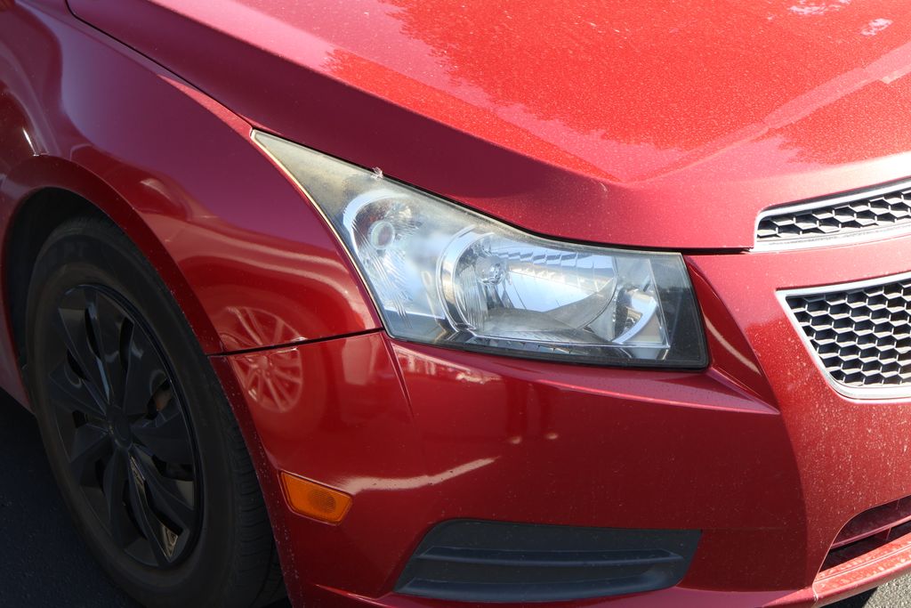 Thumbnail: 2012 Chevrolet Cruze - 4