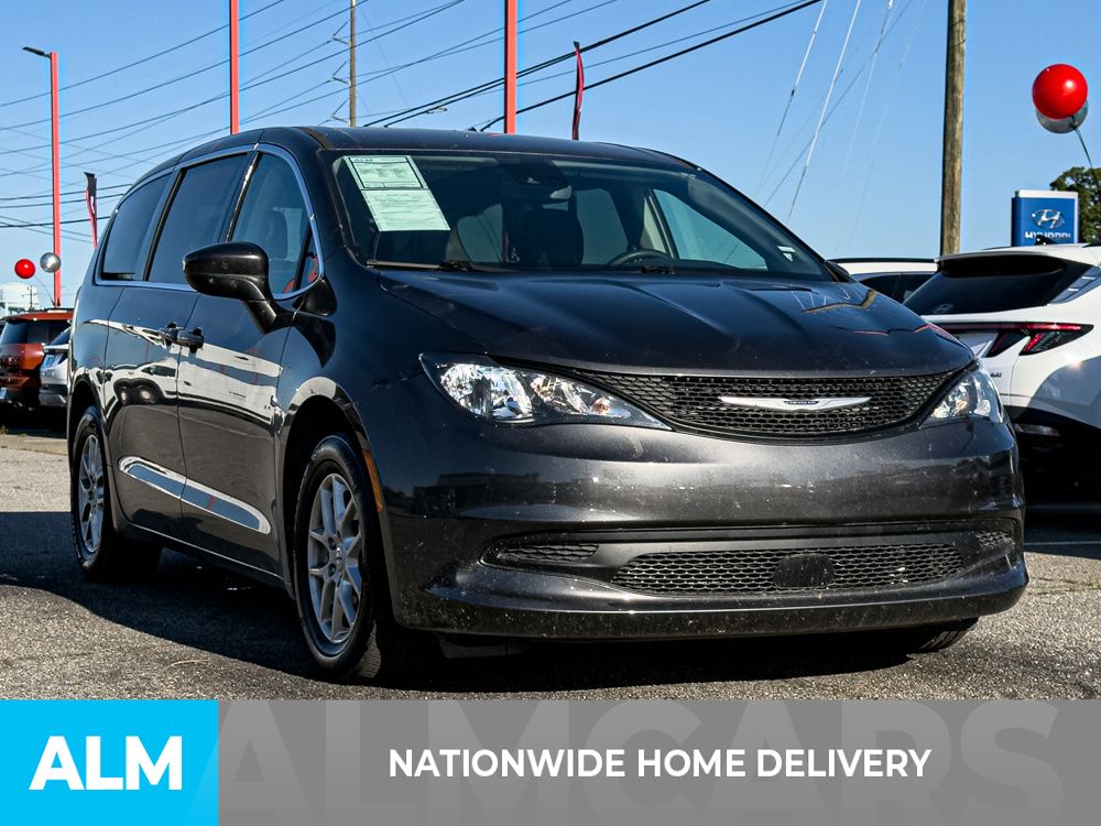 Used 2023 Gray Chrysler LX image 4