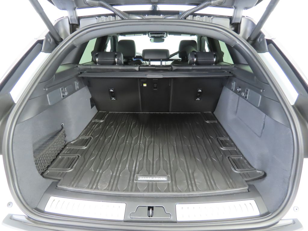 2026 Land Rover Range Rover Velar Dynamic SE 28