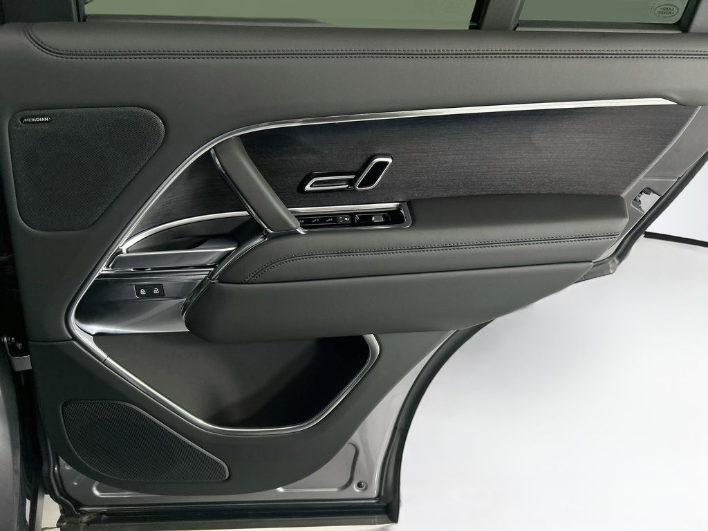 Thumbnail: 2026 Land Rover Range Rover - 26