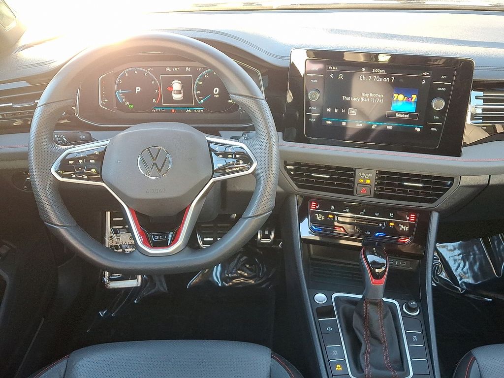 Thumbnail: 2025 Volkswagen Jetta - 11