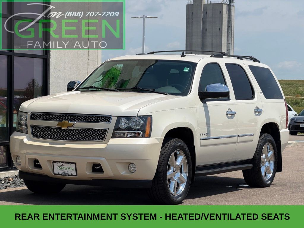 White Diamond Clearcoat 2013 Chevrolet Tahoe SUV / Crossover Four-Wheel Drive 6-Speed Automatic Overdrive