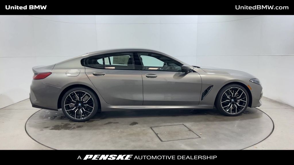 Thumbnail: 2026 BMW 8 Series - 9