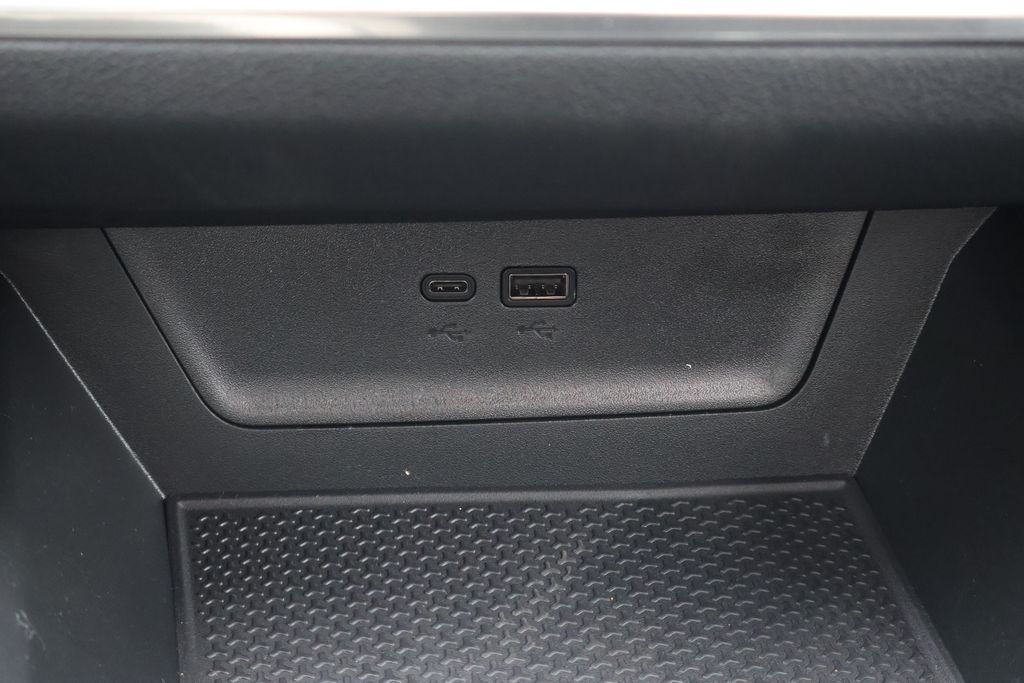 Thumbnail: 2026 Chevrolet Equinox - 30