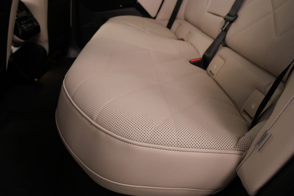 2025 BMW iX xDrive50 16