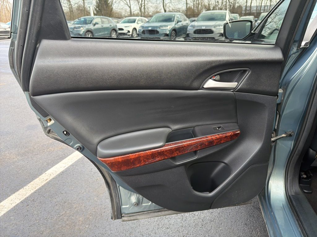 Thumbnail: 2012 Honda Crosstour - 21