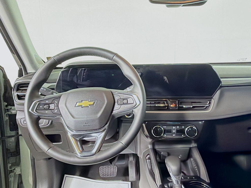 Used 2025 Chevrolet TrailBlazer SUV